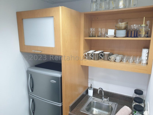 Imagen 16 de 28 de Local En Venta - Urb Miranda - 23-18366 Lrf 04128049913