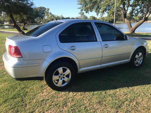 Volkswagen Bora 2.0 Trendline 115cv 2013