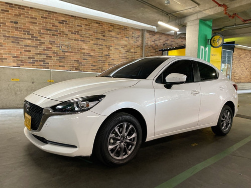 Imagen 5 de 25 de Mazda 2 Sedan