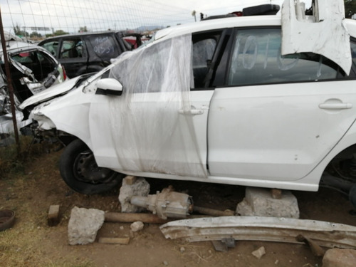 Imagen 4 de 5 de Volkswagen Vento 2014 - 2019 Por Partes Refacciones Yonke