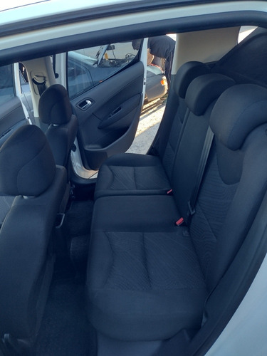Peugeot 308 1.6 Active 2014