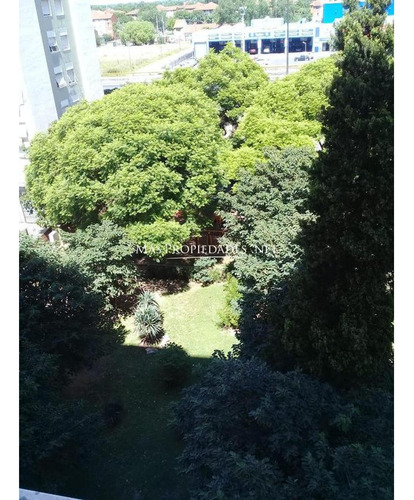 Departamento En Venta En Banfield 3 Ambientes