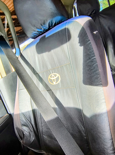 Toyota Hilux 2.8 Tdi Std Cab. Dupla 4x4 4p