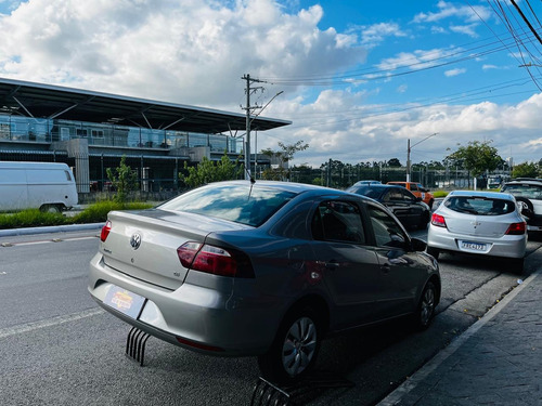 Volkswagen Voyage 1.6 Vht Total Flex 4p