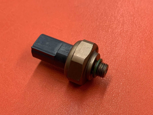 Sensor Presión Aire A/a Mercedes B200 #2205-420118 (Usado)