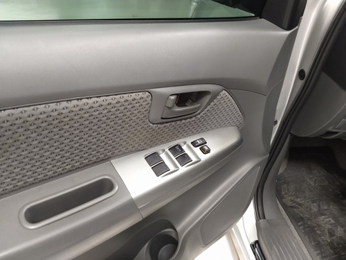 Imagem 11 de 13 de Toyota Hilux 2.7 4x2 At Sr
