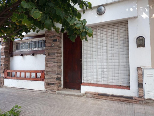 Imagen 1 de 6 de Alberdi Casita 2 Dor. Ph Venta !!
