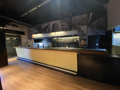 Venta Gran Local Comercial Con Renta!! Plaza Independencia