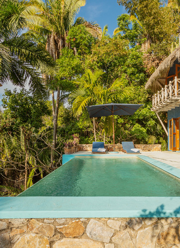 Hotel En Venta Sayulita, Jalisco Inigualable ¡200 Metros Lineales De Playa!