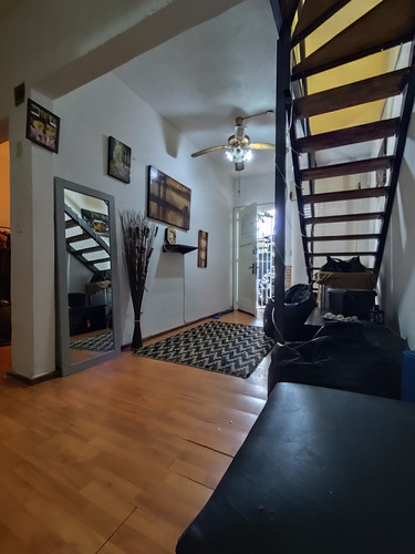 Venta Casa Ph Renta Del 7% Anual. 3 Dormitorios Con Cochera. Ideal Inversores