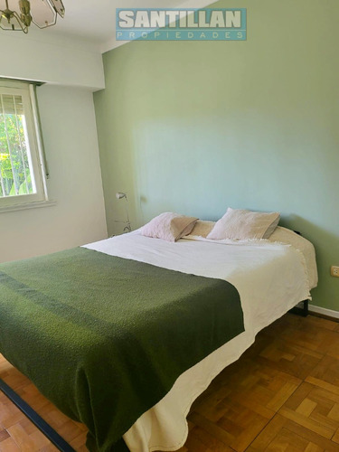 Excelente Propiedad Sobre Dos Lotes En La Mejor Zona Residencial De Ramos Mejía.