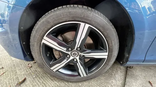 Volvo V40 T4 DRIVE-E R DESIGN HB SEC 2,0