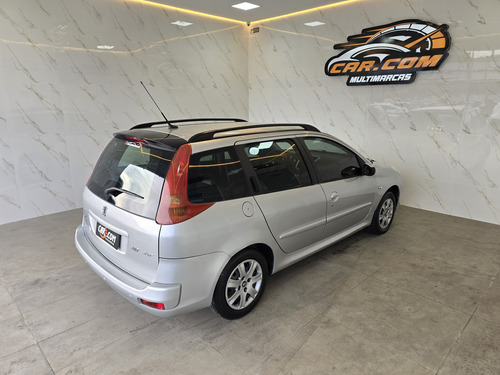 Peugeot 207 1.4 Xr Flex 5p