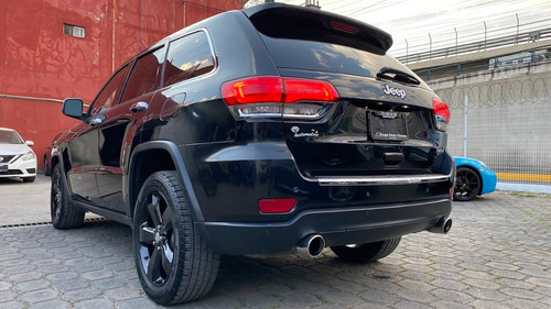 Jeep Grand Cherokee 5.7 Limited Lujo 4x2 Mt