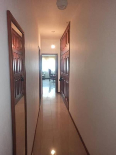 Imagen 10 de 16 de Gabriel Rivas Vende Casa En Urb. Guaparo Valencia Cod: Lemc-442
