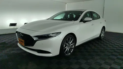 Mazda 3 GRAND TOURING MHEV