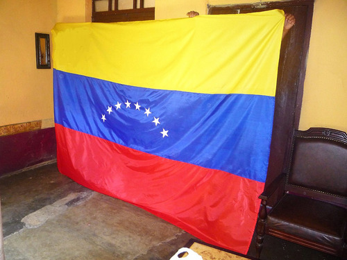 Bandera De Venezuela. De 2 Por 3 Mts. Somos Fabricantes.