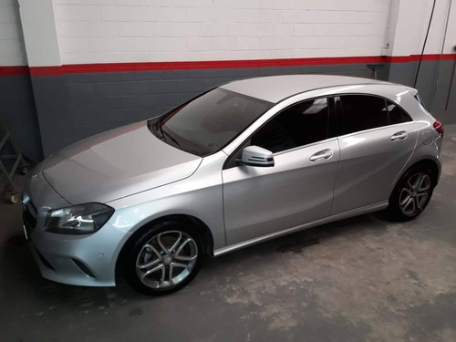 Imagen 4 de 8 de Mercedes-benz Clase A 1.6 A200 Urban 156cv 2016