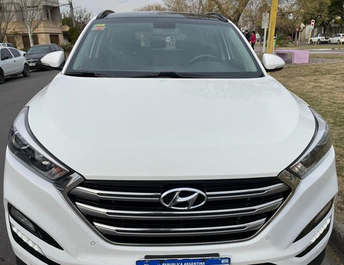 Imagen 9 de 10 de Hyundai Tucson 4x4 Gls Premium 2016 Permuto O Contado