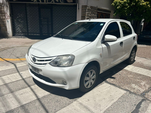 Toyota Etios 1.5 X