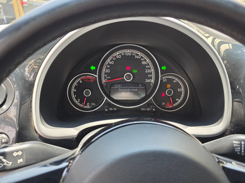 Volkswagen Beetle 2.5 Sound Tiptronic At