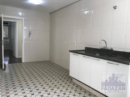 Imagem 12 de 30 de Apartamento Com 4 Dormitórios Para Alugar, 188 M² Por R$ 2.000,00/mês - Centro - Curitiba/pr - Ap0453