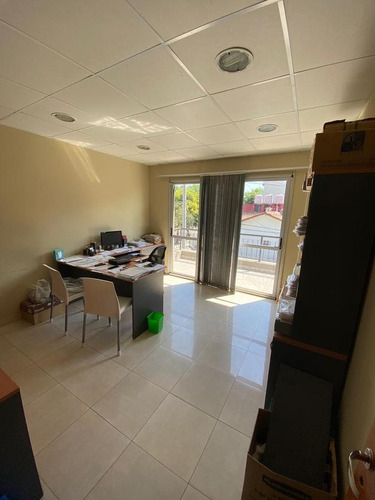 Alquiler. Apto Profes. 10 Oficinas O Habitaciones. Moderno