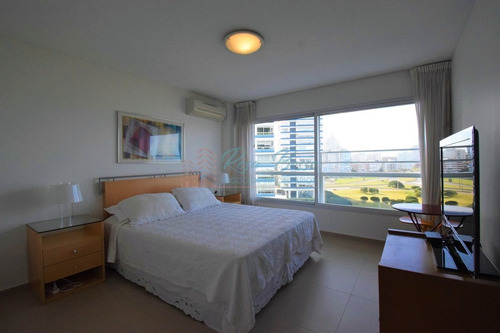 Imagen 10 de 30 de Hermoso Apto Para La Venta Frente Al Mar.
