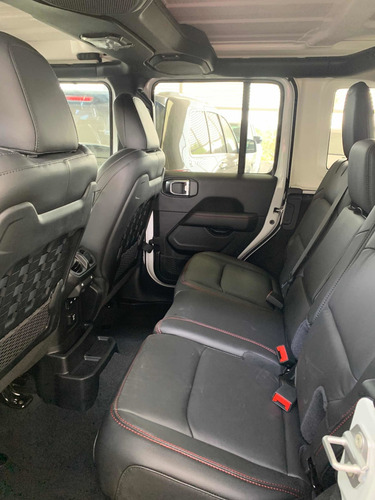 Imagen 10 de 15 de Jeep Wrangler 3.6 Rubicon Premier