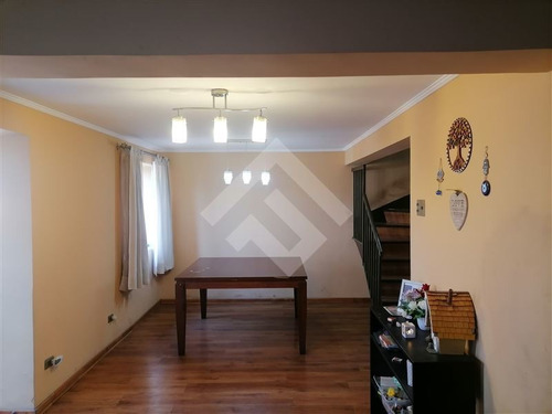 Imagen 4 de 13 de Casa En Venta De 4 Dorm. En La Florida