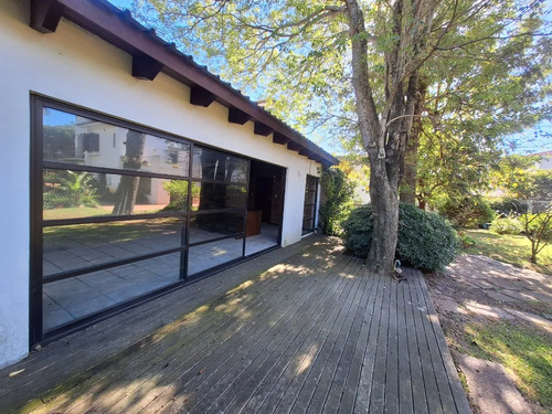 Ideal Empresa! Residencia De Lujo/1203m2/a Pasos De Arocena/barbacoa/calefaccion/carrasco Sur