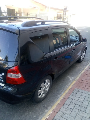 Nissan Livina 2011 1.6 Night & Day Flex 5p