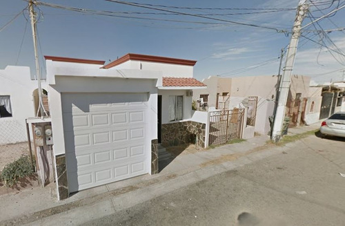 Casa En Perfecta Ubicacion Las Dunas. Lcv