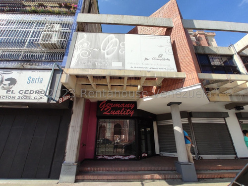 Local Comercial Ubicado Estratégicamente En La Av 19 De Abril 24-17379 Ec