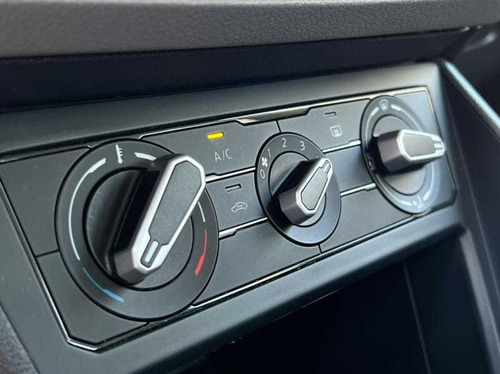 Imagem 9 de 15 de Volkswagen Virtus 1.0 200 Tsi Comfortline Automático 2019