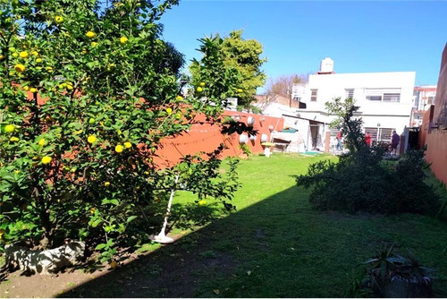 Casa (8.66 X 43 Mts.) - Coch. Cub. - Amplio Jardín