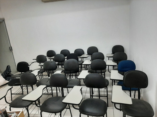 Imagem 4 de 5 de Cadeiras Universitárias R$30 Cada