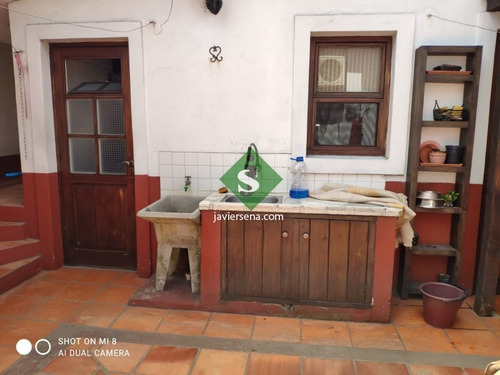 Venta De Casa En La Mansa, 4 Dormitorios, 3 Baños, Cerca Del Mar.- Ref: 168128