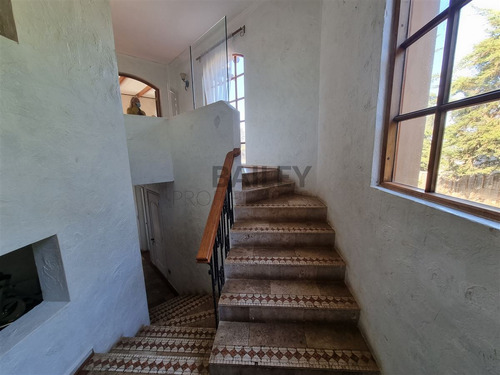 Casa En Arriendo De 5 Dorm. En Viña Del Mar