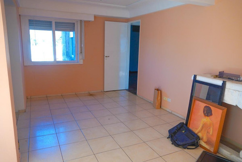 Imagen 5 de 14 de Departamento Sobre Bv. Segui