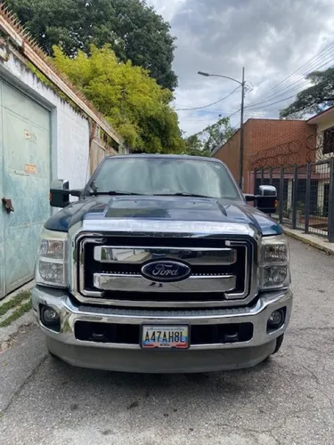 Super Duty 250 / 4 Puertas
