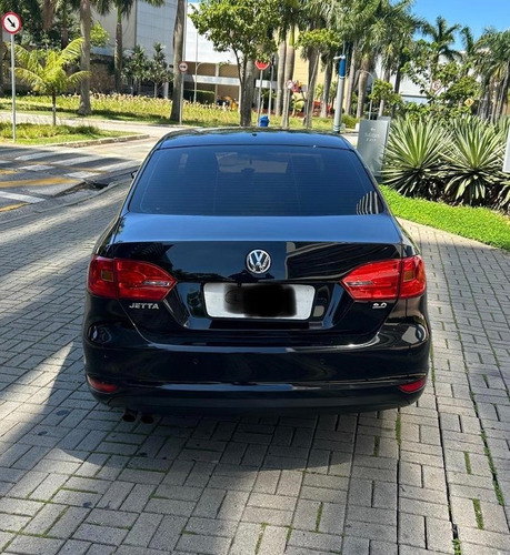 Volkswagen Jetta 2.0 Comfortline Flex 4p Automática