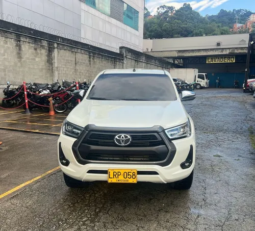Toyota Hilux 2.4l