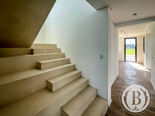 Bustamante Prop El Naudir 12254 Casa Venta A Estrenar Escobar
