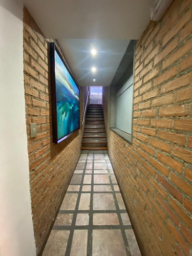 Imagen 11 de 19 de Se Alquila Casa Comercial En El Rosal 588m²
