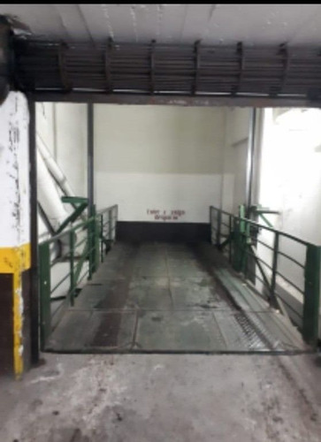 Imagen 2 de 2 de Cochera En Pleno Centro De La Ciudad