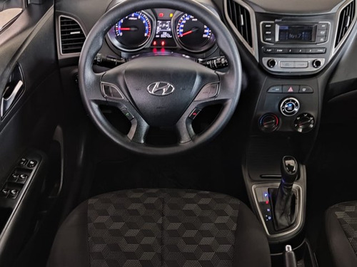 Hyundai HB20 HB20 1.6 COMFORT PLUS 16V FLEX 4P AUTOMÁTICO