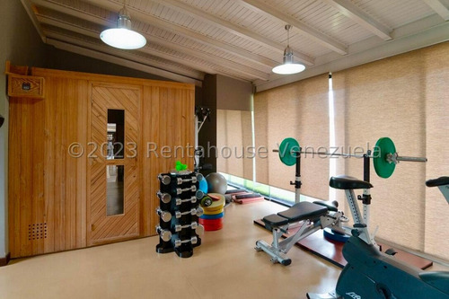 Apartamento Penthouse Con Piscina En Venta En La Lagunita Caracas