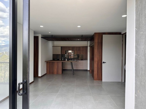 Apartamento En Arriendo Ubicado En Medellin Sector Avenida Las Palmas (22327).