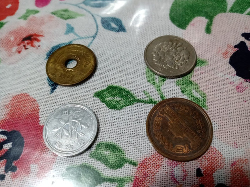 Lote De 4 Monedas Antiguas De Japon